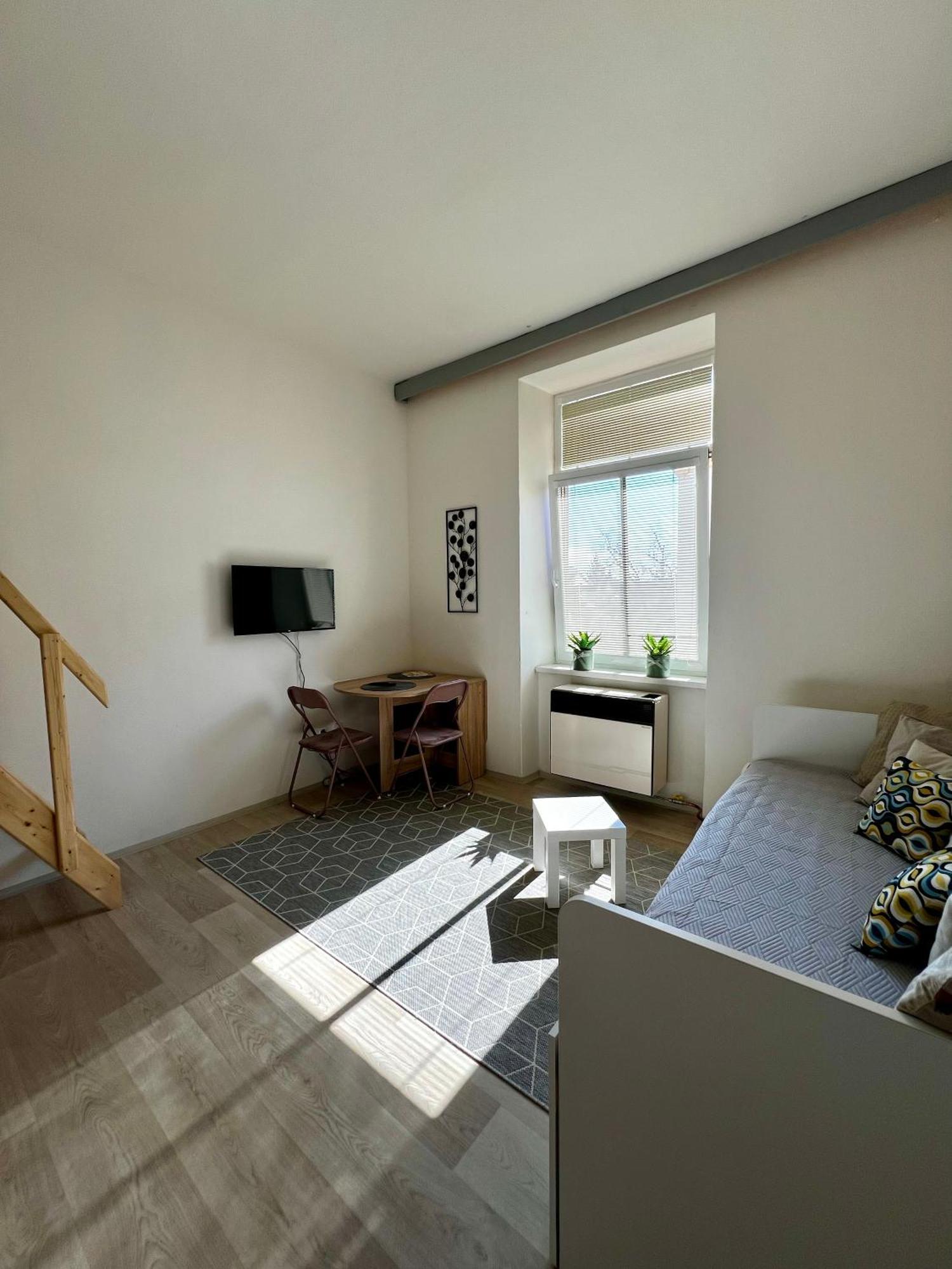 Apartman Zlata Hvezda Ческе-Будеёвице Экстерьер фото